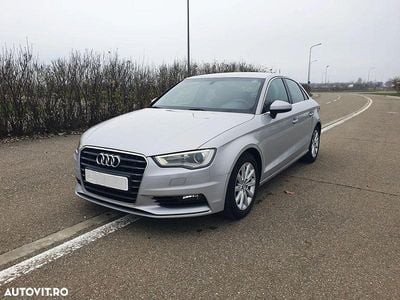 Second-hand Audi A3 Ambition 140 CP (102 kW) 2015 Culoareargint Berlinǎ