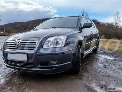 Second-hand Toyota Avensis T2 177 CP (130 kW) 2005 Gri Break