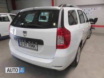 Second-hand Dacia Logan 90 CP (66 kW) 2015 Alb Berlinǎ