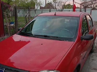 Rosu Utilizat 2005 Dacia Logan Lauréate Berlinǎ | 1.600 EUR