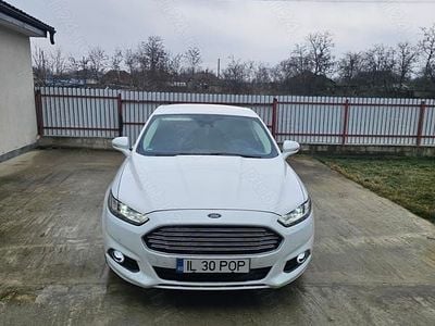 Second-hand Ford Mondeo 150 CP (110 kW) 2015 Alb Hatchback