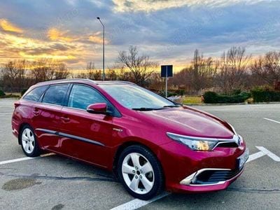 Toyota Auris Hybrid