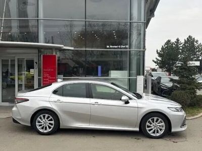 second-hand Toyota Camry 2.5 Hybrid Business