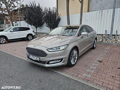 Bej Utilizat 2018 Ford Mondeo Vignale Berlinǎ | 16.500 EUR (Puțin scump)