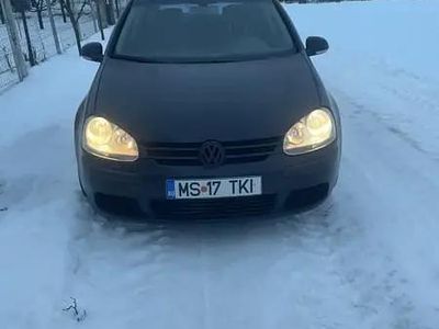 Second-hand VW Golf V 140 CP (102 kW) 2004 Alb Hatchback