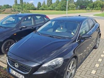 Negru Second-hand 2012 Volvo V40 Hatchback | 6.000 EUR (Preț OK)