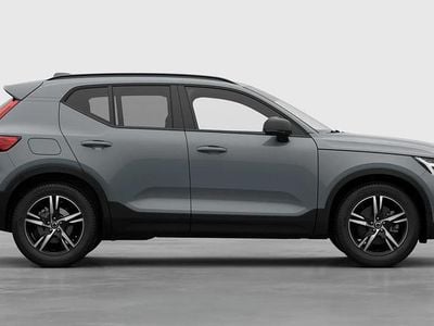 ["vapour grey"] Utilizat 2025 Volvo XC40 Plus SUV | 43.246 EUR