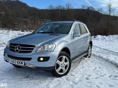 Albastru Second-hand 2007 Mercedes ML320 SUV | 3.500 EUR