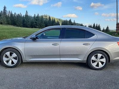 Bej Utilizat 2017 Skoda Superb Hatchback | 16.500 EUR