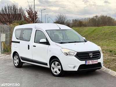 Second-hand Dacia Dokker Lauréate 102 CP (75 kW) 2015 Culoarealb Monovolum