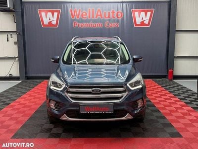 Second-hand Ford Kuga Titanium 182 CP (133 kW) 2019 Culoarealbastru SUV