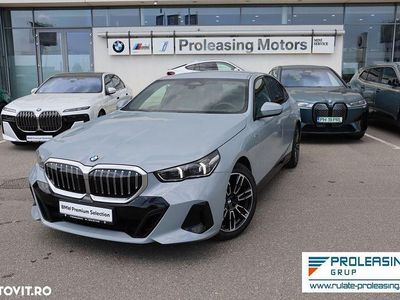 Gri brooklyn metalizat m metalizat Utilizat 2024 BMW 520 Comfort Edition Berlinǎ | 62.315 EUR