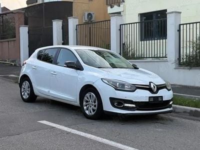 Second-hand Renault Mégane III LIMITED 110 CP (80 kW) 2015 Culoarealb Hatchback