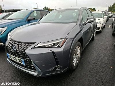 Second-hand Lexus UX 250h Business Edition 177 CP (130 kW) 2021 Culoaregri SUV