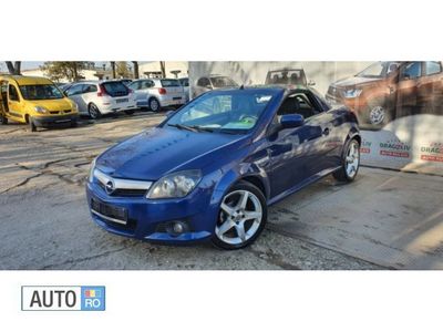 Albastru Utilizat 2005 Opel Tigra Cabrio | 2.199 EUR