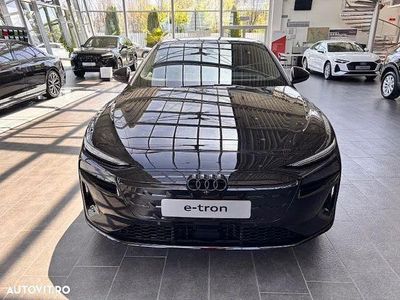 Nouă Audi e-tron S-Line 314 kW (428 CP) 2025 Culoarenegru SUV