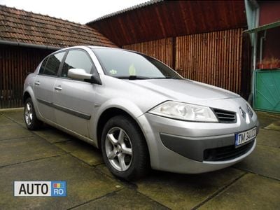 Argintiu Utilizat 2008 Renault Mégane III Berlinǎ | 3.600 EUR (Scump)