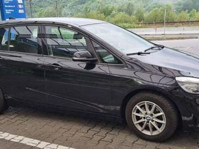 Negru Second-hand 2016 BMW 216 Sport Line Hatchback | 9.500 EUR