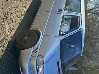 Gri Utilizat 2001 VW Caravelle Monovolum | 8.000 EUR