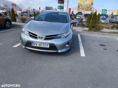 second-hand Toyota Auris Hybrid 