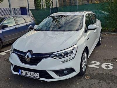 Culoarealb Utilizat 2017 Renault Mégane GrandTour Bose Edition Break | 9.600 EUR (Puțin scump)