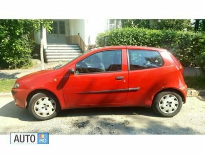 Second-hand Fiat Punto 75 CP (55 kW) 2003 Rosu Hatchback