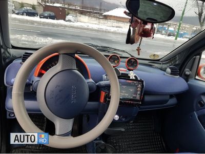 Gri Utilizat 2000 Smart ForTwo Coupé Coupe | 1.300 EUR