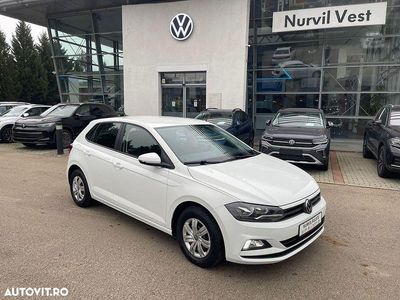 Second-hand VW Polo Comfortline 80 CP (58 kW) 2021 Culoarealb Hatchback
