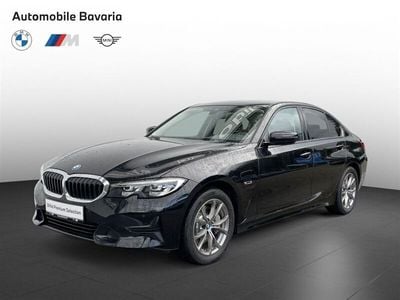 BMW 330e