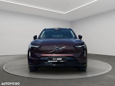 Second-hand Volvo EX90 300 kW (408 CP) 2025 Culoarerosu SUV