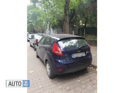 Second-hand Ford Fiesta 60 CP (44 kW) 2012 Albastru Hatchback