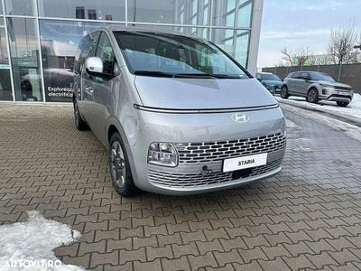 Culoareargint Nouă 2025 Hyundai Staria Premium Monovolum | 44.758 EUR
