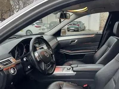Mercedes E220