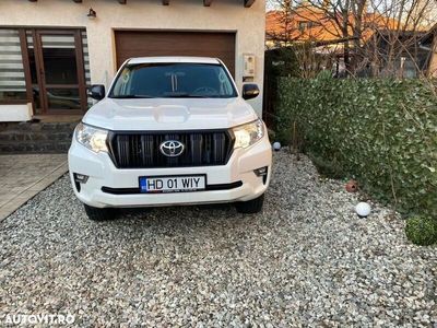 second-hand Toyota Land Cruiser 2.8l Turbo D-4D A/T AVS 5 locuri Luxury