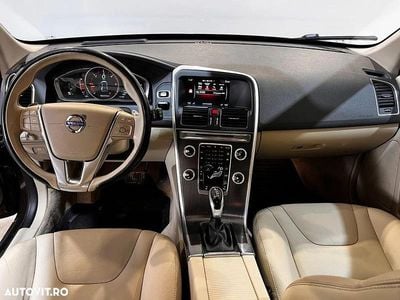 Second-hand Volvo XC60 Momentum 181 CP (133 kW) 2015 Culoaremaro SUV