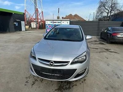 Second-hand Opel Astra 110 CP (80 kW) 2013 Break