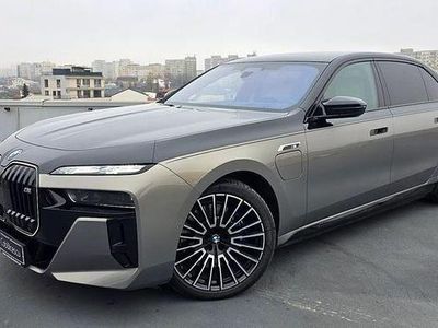 Culoaregalbeuriu Second-hand 2025 BMW M760e Comfort Edition Berlinǎ | 144.900 EUR