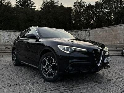 Second-hand Alfa Romeo Stelvio Super 180 CP (132 kW) 2019 Culoarenegru SUV