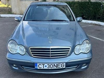 Mercedes C200