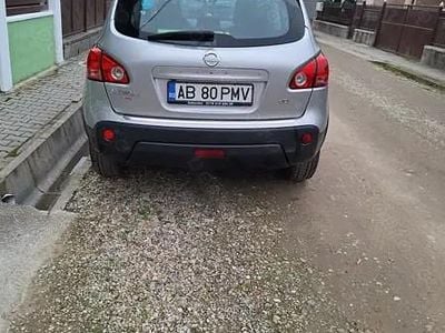Utilizat 2008 Nissan Qashqai Tekna SUV | 4.100 EUR (Preț bun)