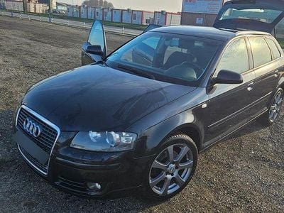 Culoarenegru Utilizat 2005 Audi A3 Sportback Ambition Hatchback | 3.250 EUR (Preț bun)