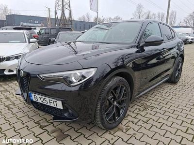 Second-hand Alfa Romeo Stelvio 209 CP (153 kW) 2017 Culoarenegru SUV