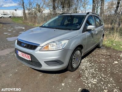 second-hand Ford Focus Turnier 1.6 TDCi DPF Silver Magic