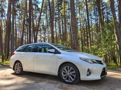 Toyota Auris Hybrid