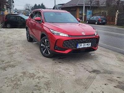 Nouă MG HS 224 CP (164 kW) 2025 Culoarerosu SUV