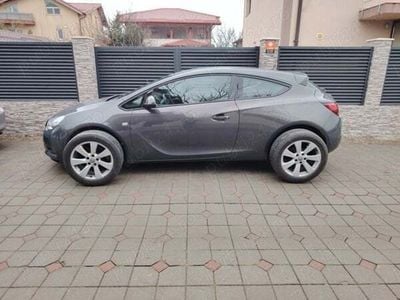 Utilizat 2013 Opel Astra GTC Coupe | 6.500 EUR (Scump)