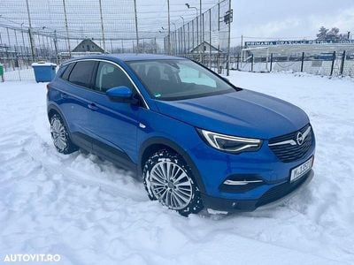 Second-hand Opel Grandland X Dynamic 177 CP (130 kW) 2018 Culoareargint SUV