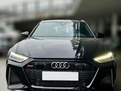 Culoarenegru Utilizat 2025 Audi RS6 Performance Break | 118.459 EUR