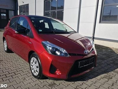 Culoarerosu Utilizat 2012 Toyota Yaris | 9.800 EUR (Puțin scump)