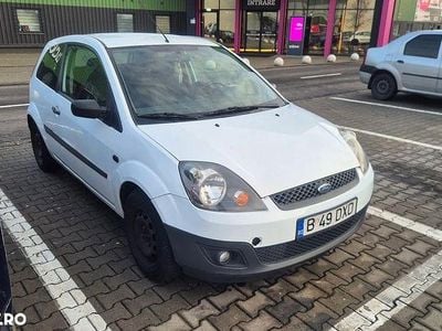 Culoarealb Second-hand 2008 Ford Fiesta Coupe | 1.490 EUR (Preț OK)
